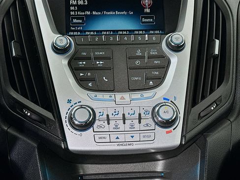 Used 2013 Chevrolet Equinox LT FWD image 14