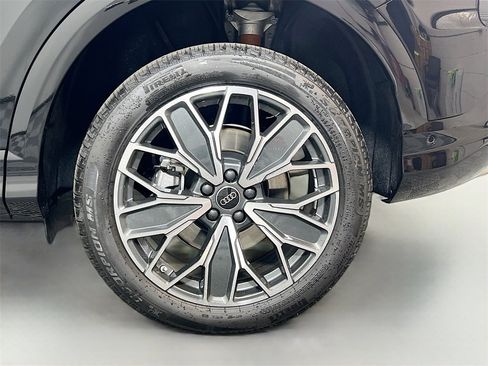 New 2025 Audi Q5 Premium Plus image 33