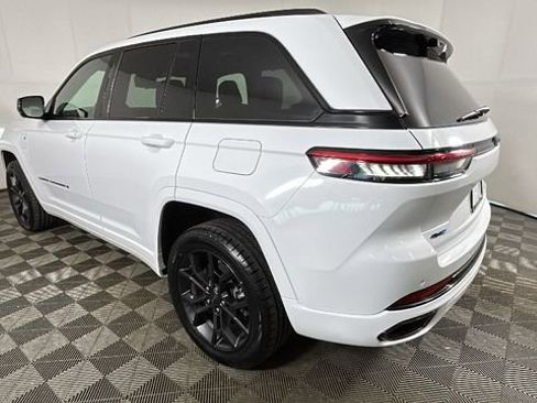 Used 2024 Jeep Grand Cherokee Limited 4xe AWD/4WD image 5