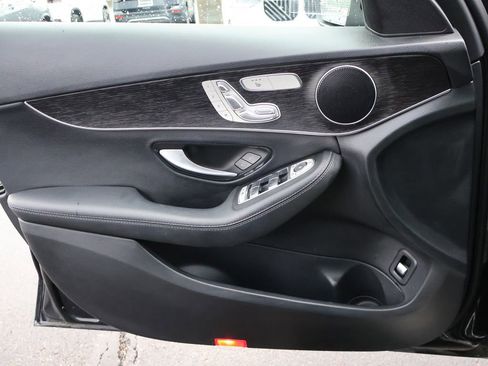 Used 2021 Mercedes-Benz C 300 4MATIC Sedan image 34