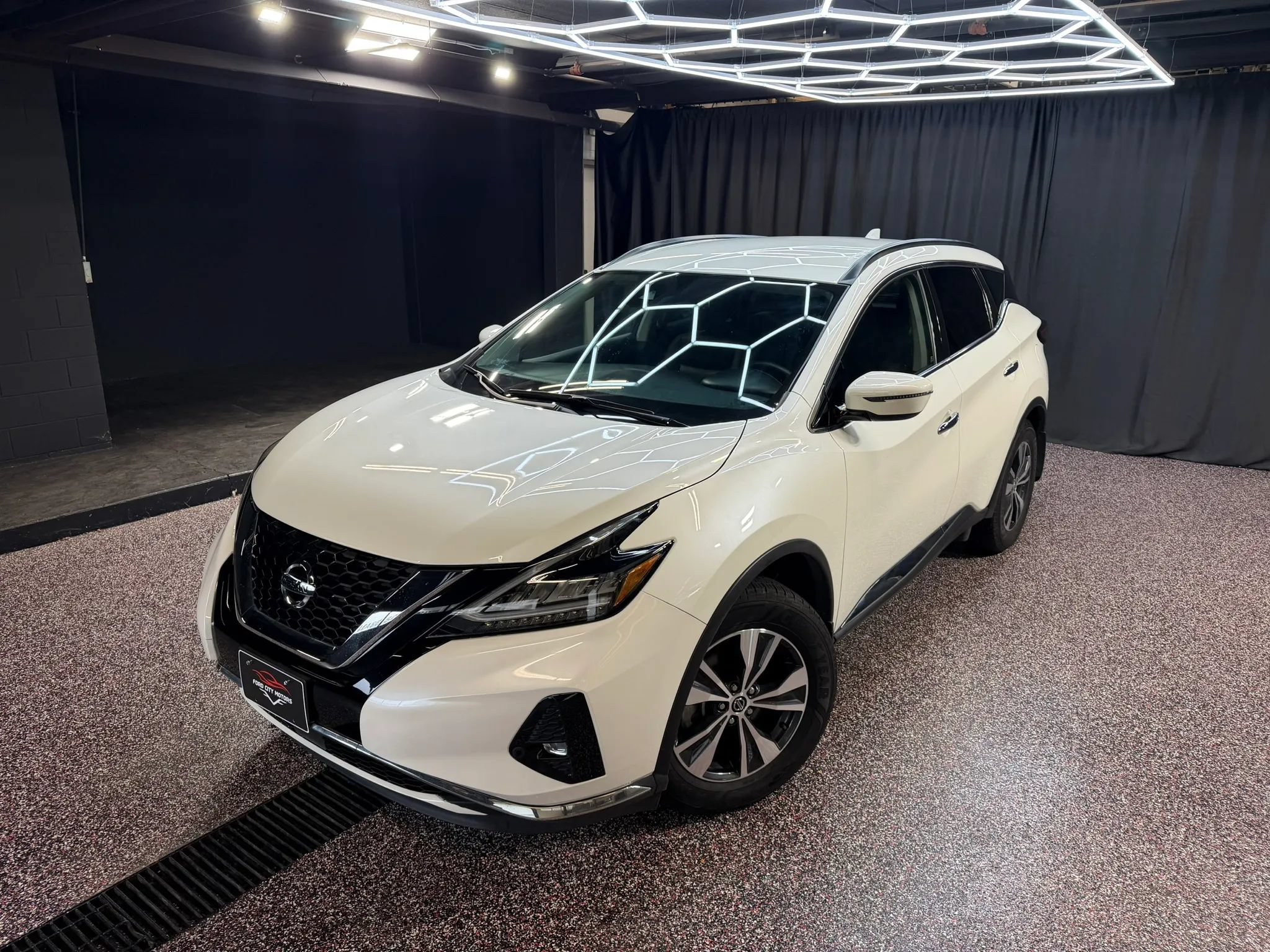 Used 2022 Nissan Murano SV AWD/4WD image 2