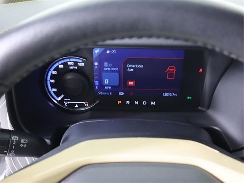 Used 2024 Ford Bronco Badlands image 16