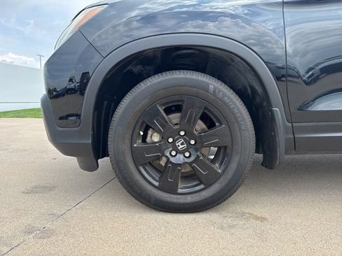 Used 2017 Honda Ridgeline Black Edition image 10