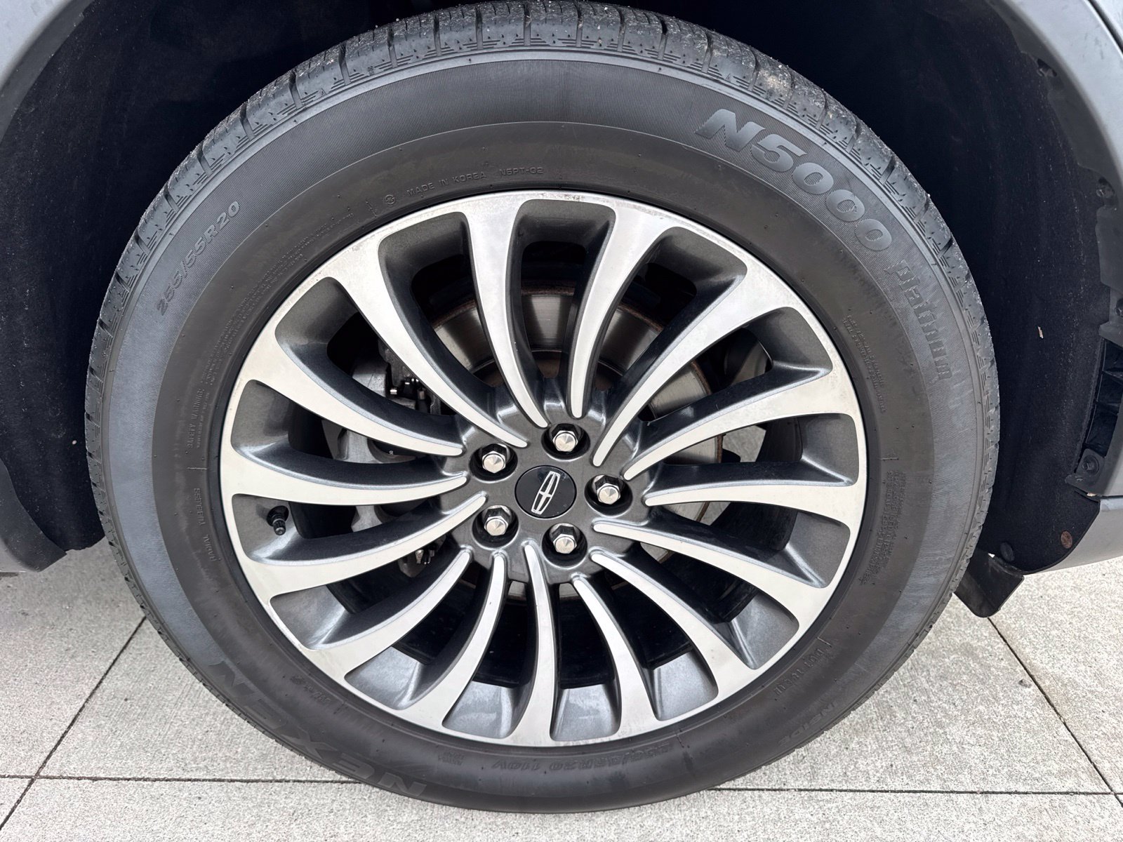 Used 2021 Lincoln Aviator Reserve AWD/4WD image 17