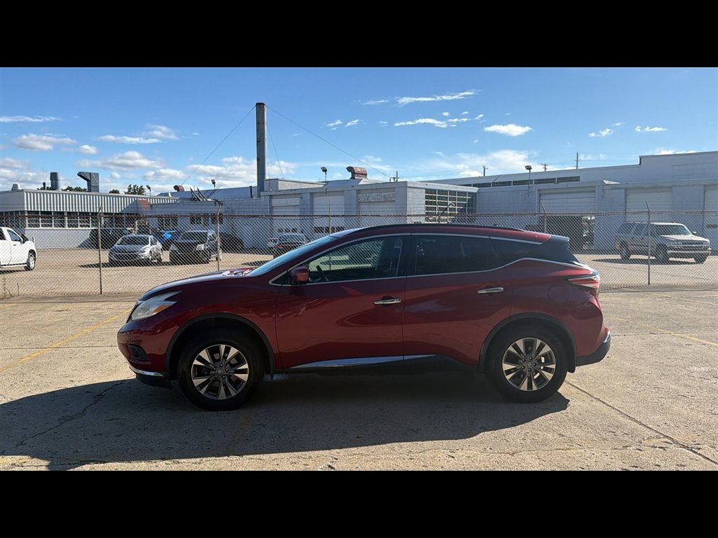 Used 2016 Nissan Murano S AWD/4WD image 3