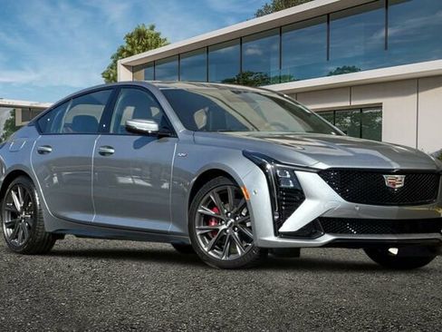 New 2026 Cadillac CT5 V image 2