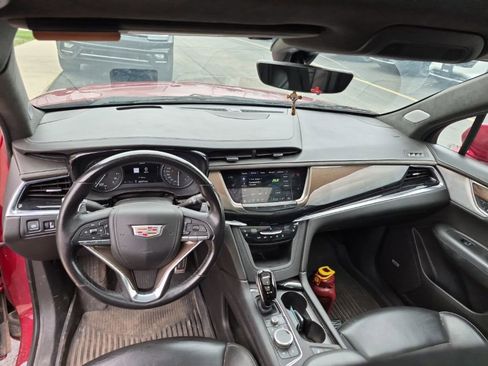 Used 2021 Cadillac XT6 Sport w/ Platinum Package AWD/4WD image 7