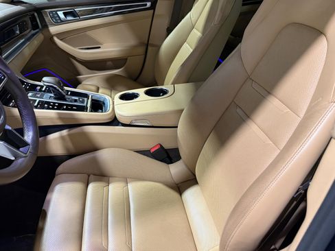 Used 2018 Porsche Panamera Turbo AWD/4WD image 25