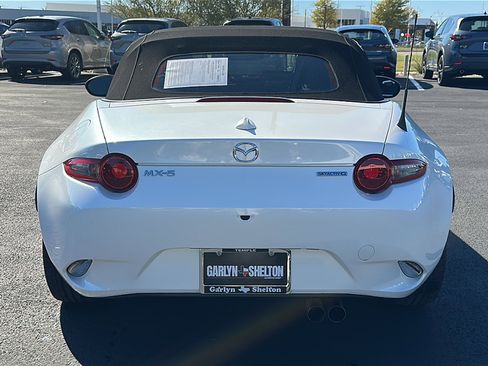 Used 2022 MAZDA MX-5 Miata Grand Touring w/ Weather Package image 7
