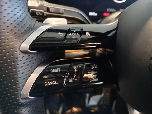 Used 2024 Mercedes-Benz GLS 450 4MATIC image 39