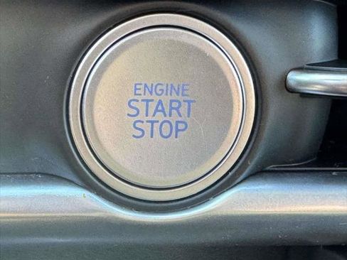 Certified 2025 Hyundai Tucson SE image 24