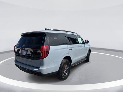 Used 2025 Ford Expedition Tremor image 5