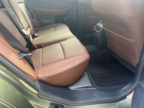 Used 2017 Subaru Outback 2.5i Touring AWD/4WD image 15