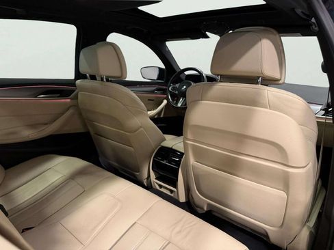 Used 2019 BMW 530i xDrive AWD/4WD image 22