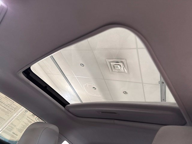 Used 2017 Chevrolet Camaro SS RWD image 18