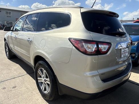 Used 2016 Chevrolet Traverse LT AWD/4WD image 5