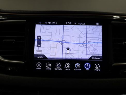Used 2017 Chrysler Pacifica Touring-L image 26