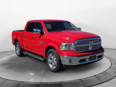 Used 2017 RAM 1500 Laramie image 7
