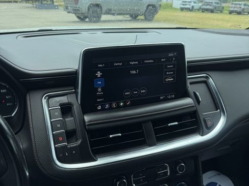 Used 2021 Chevrolet Tahoe RST w/ Luxury Package RWD image 8