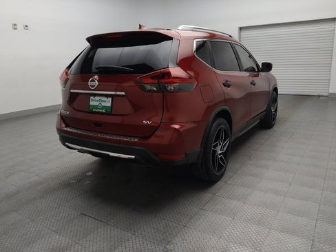 Used 2018 Nissan Rogue SV image 9