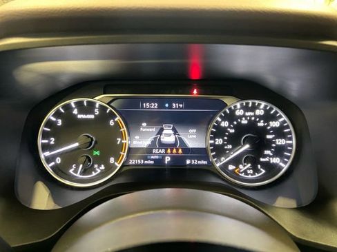 Used 2022 Nissan Rogue SV image 17