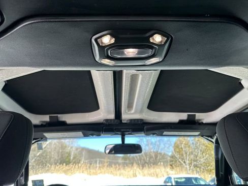 Used 2021 Jeep Wrangler Unlimited Sport image 18