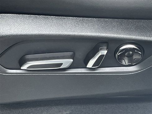 Used 2022 Acura MDX A-Spec image 13