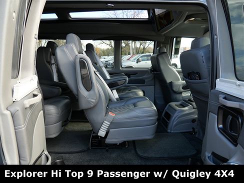 Used 2025 GMC Savana 3500 LT w/ LT Preferred Equipment Group image 12