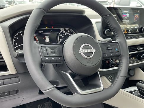 Certified 2023 Nissan Rogue SL w/ SL Premium Package image 14