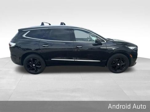 Used 2024 Buick Enclave Essence w/ Experience Buick Package FWD image 5