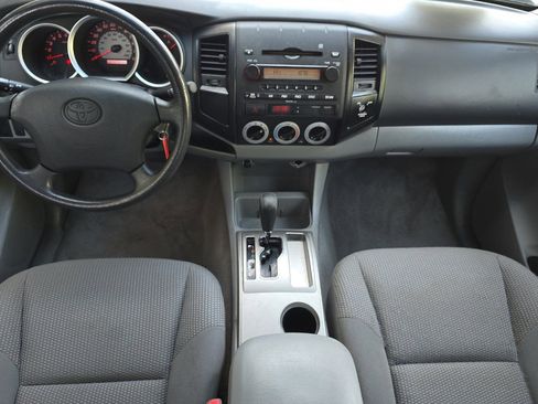 Used 2005 Toyota Tacoma 2WD Access Cab image 13
