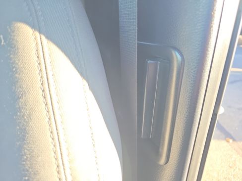 Used 2023 Toyota Tacoma 2WD Access Cab image 23