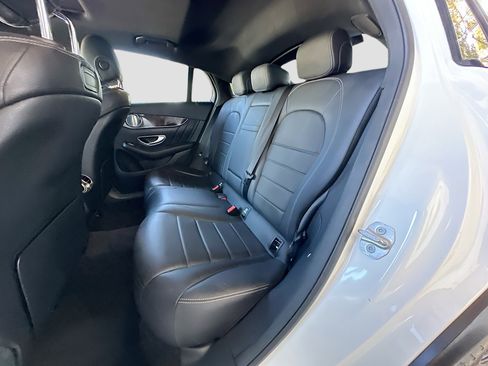 Used 2018 Mercedes-Benz GLC 300 4MATIC Coupe image 25