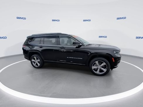 Used 2022 Jeep Grand Cherokee L Limited image 9