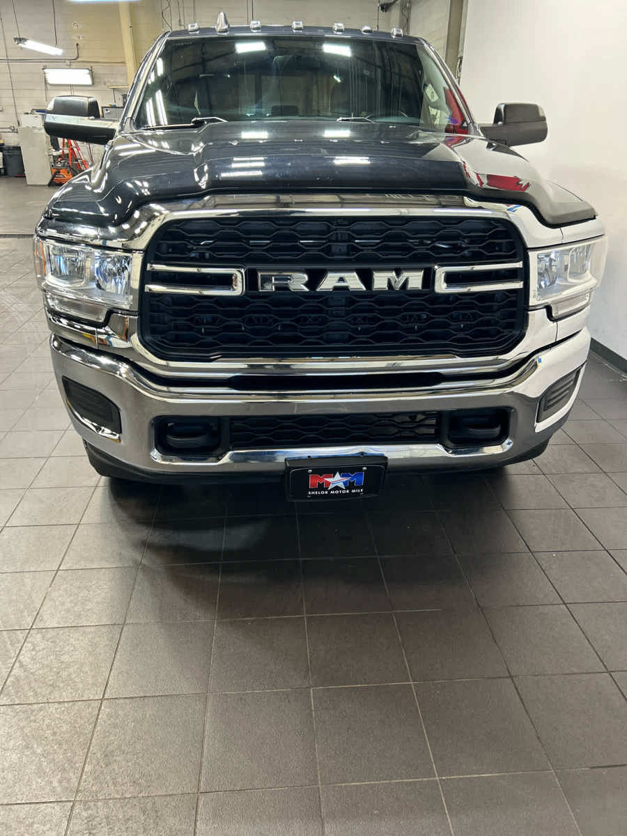 Used 2021 RAM 2500 Tradesman AWD/4WD image 3