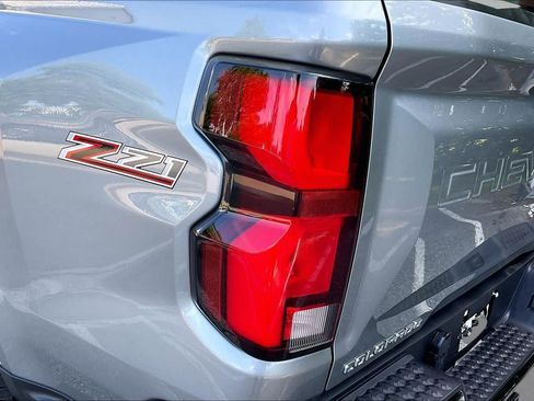 Used 2026 Chevrolet Colorado Z71 w/ Technology Package AWD/4WD image 27