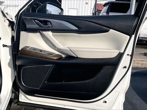 Used 2020 MAZDA CX-9 Signature image 28