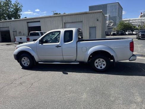Used 2019 Nissan Frontier S RWD image 8