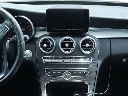 Used 2016 Mercedes-Benz C 300 4MATIC Sedan image 8