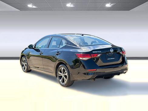 Used 2023 Nissan Sentra SV image 3