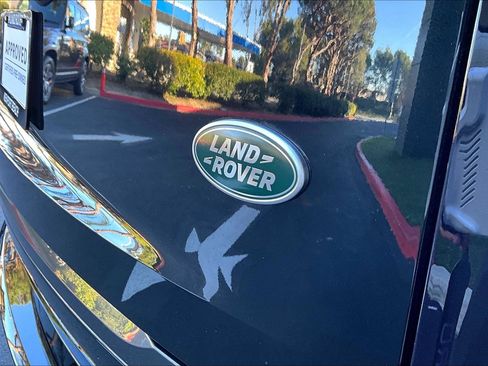 Used 2023 Land Rover Range Rover SE image 32