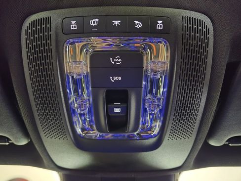 Used 2025 Mercedes-Benz GLB 250 4MATIC image 26