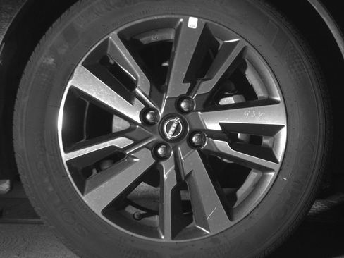 Used 2025 Nissan Versa SV FWD image 13