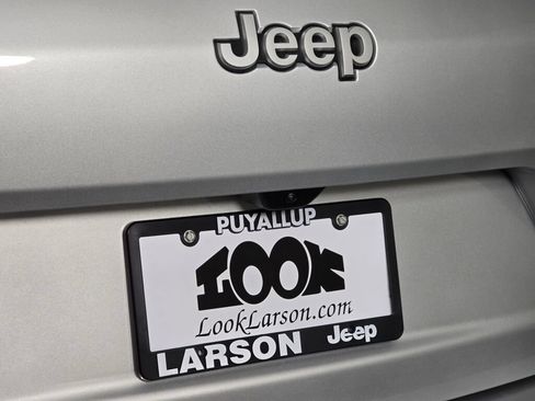 New 2026 Jeep Grand Cherokee L 4WD image 15
