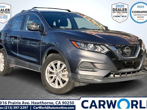 Used 2020 Nissan Rogue Sport SV image 1