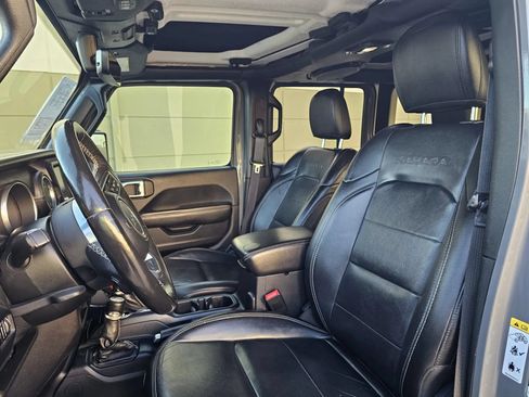Used 2018 Jeep Wrangler Unlimited Sahara AWD/4WD image 11