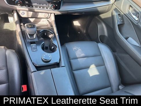 Used 2022 Nissan Rogue SV w/ SV Premium Package image 14