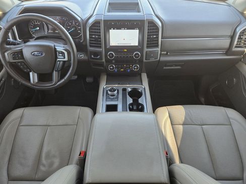 Used 2019 Ford Expedition XLT w/ Equipment Group 202A RWD image 25