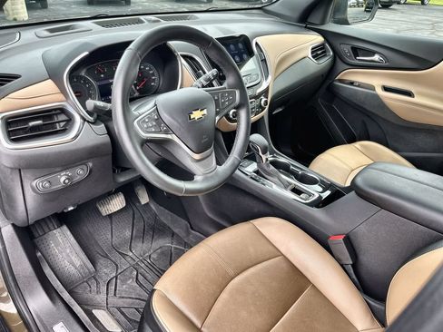 Used 2023 Chevrolet Equinox Premier w/ LPO, Floor Liner Package AWD/4WD image 10