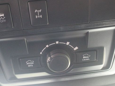 Used 2019 Toyota Tacoma TRD Off-Road w/ Technology Package image 33